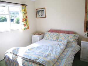 double-bedroom-the-meadow-holywell-bay