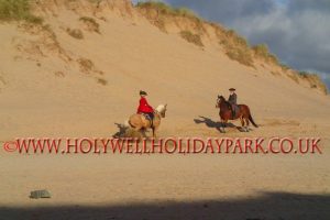 poldark 8 300x200 - Poldark at Holywell Bay