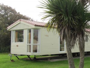 SELF CATERING caravan-holywell-bay